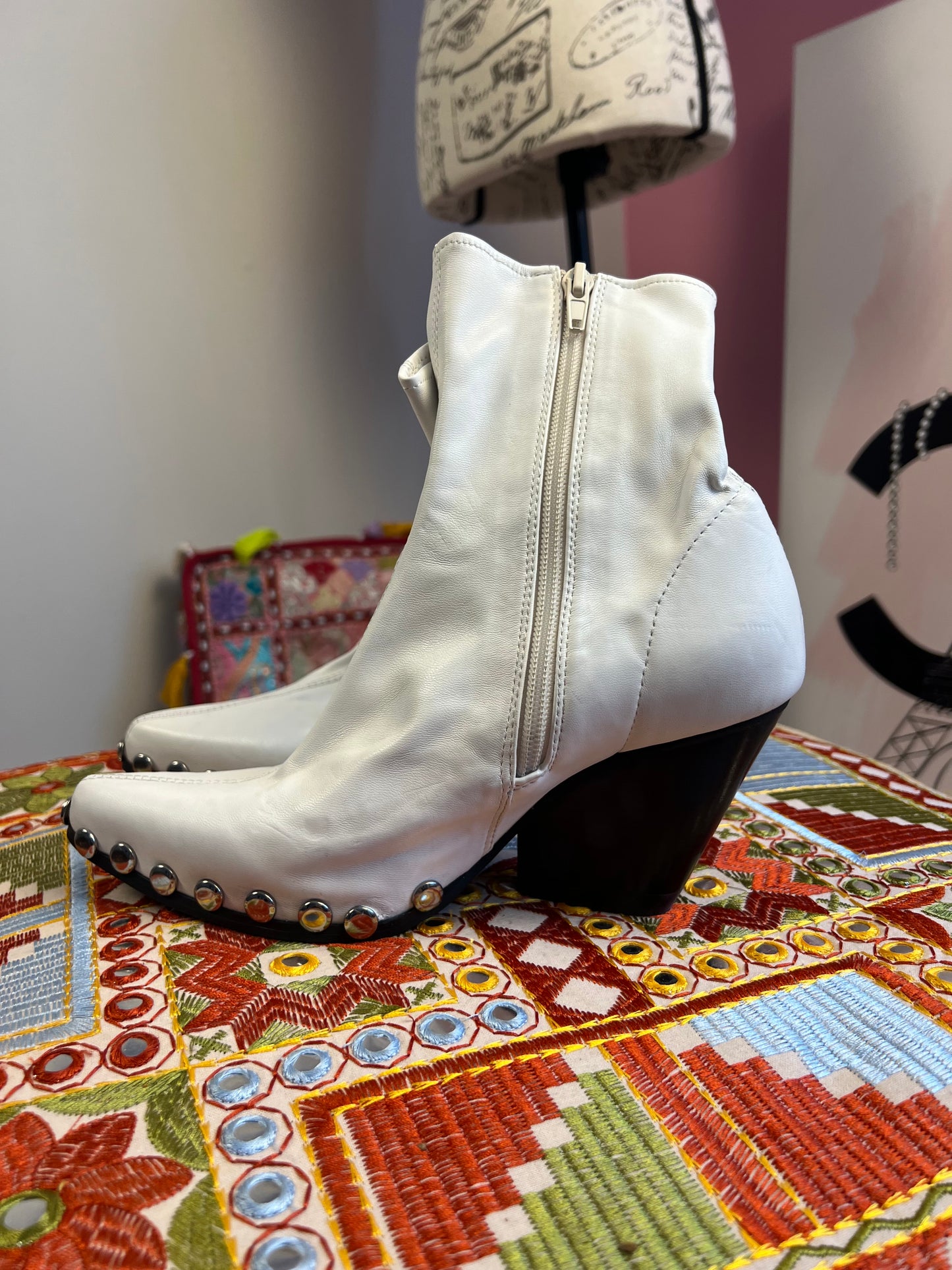 JEFFREY CAMPBELL BOOTIE