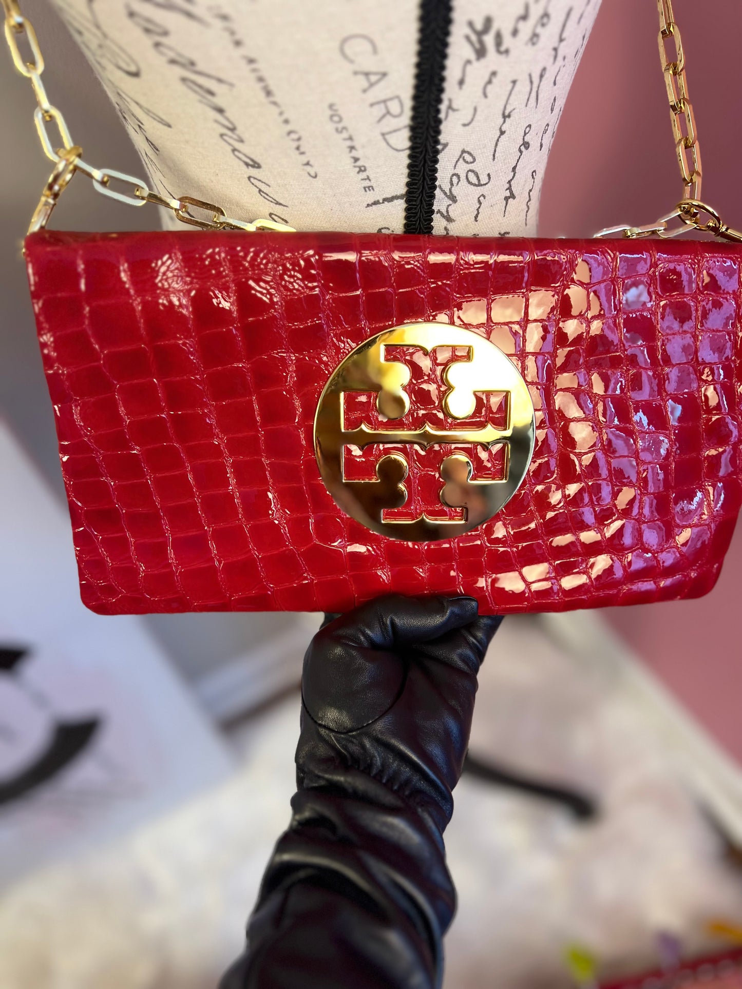 TORY BURCH CLUTCH